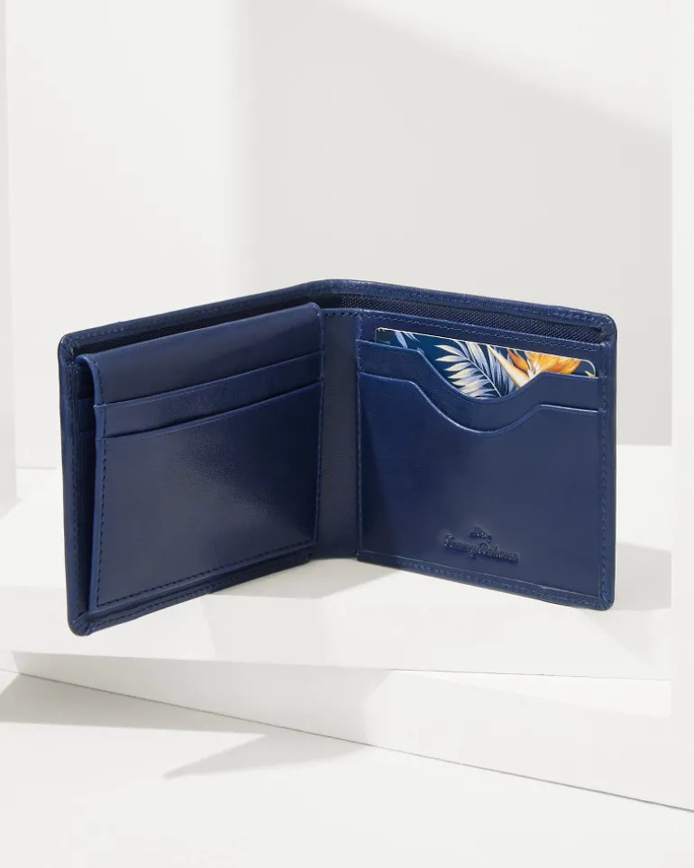 Passcase Wallet With Patch Logo